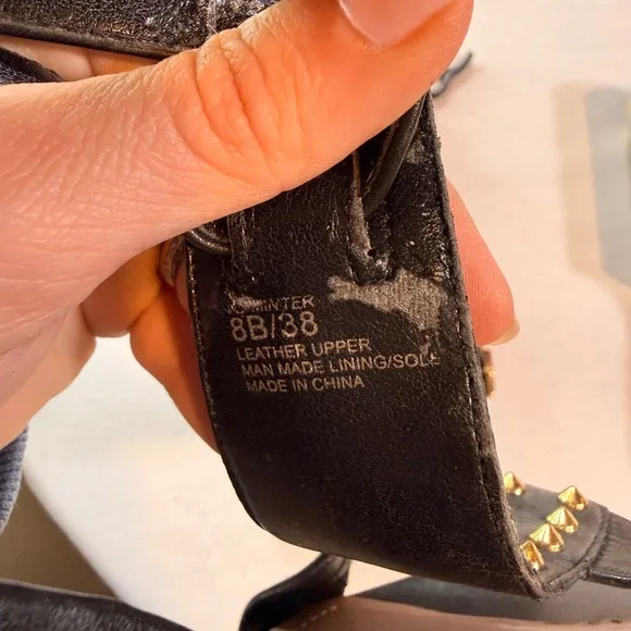 Vince Camuto Studded Sandals 8B Black Good Leather Kitten Heel Gladiator Luxury - Picture 9 of 10